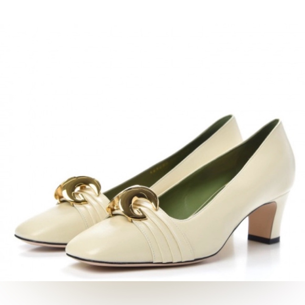 Gucci Usagi Leather Pump Half Moon Beige size 38